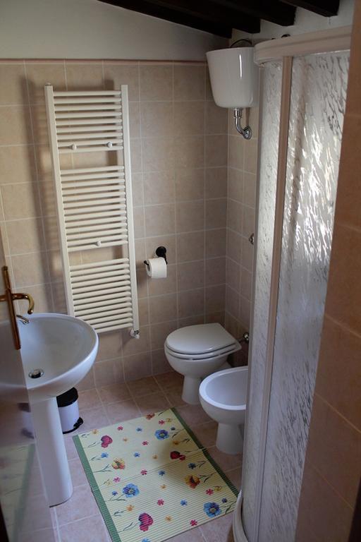 Casa Vacanze In Borgo Monteverdi Marittimo Bagian luar foto