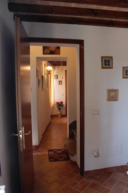 Casa Vacanze In Borgo Monteverdi Marittimo Bagian luar foto